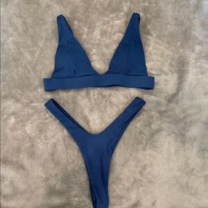 Ribbed V-Neck Bikini Set in Deep Blue